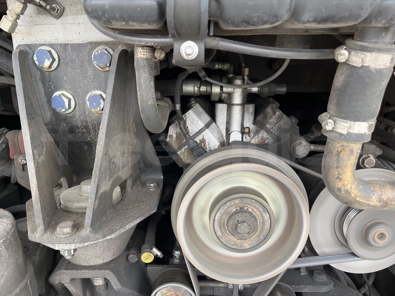 Mercedes-Benz Integro E5 4 - Euro5 - 220kW - 12.140mt - air conditioning compressor