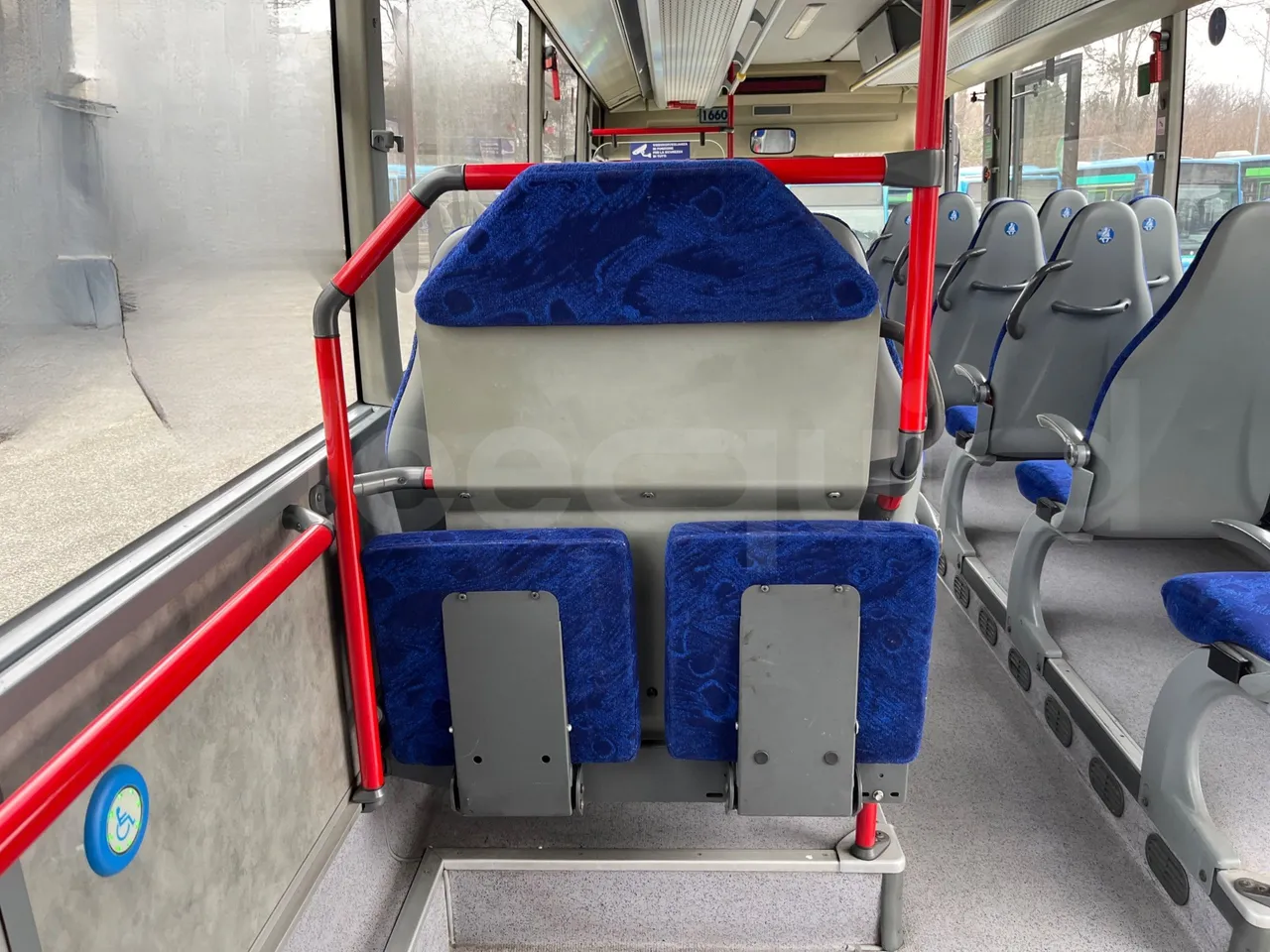 Mercedes-Benz Integro E5 4 - Euro5 - 220kW - 12.140mt - folding seat photo