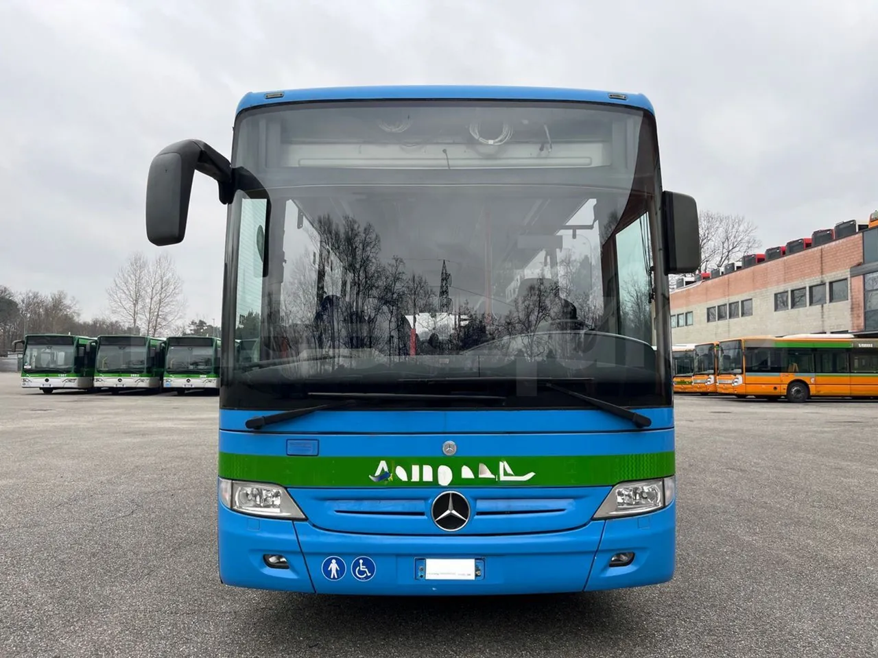 Mercedes-Benz Integro E5 4 - Euro5 - 220kW - 12.140mt - front photo