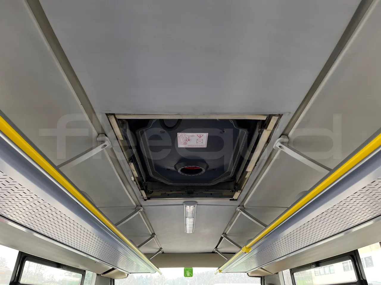 Mercedes-Benz Integro E5 4 - Euro5 - 220kW - 12.140mt - roof hatch 1