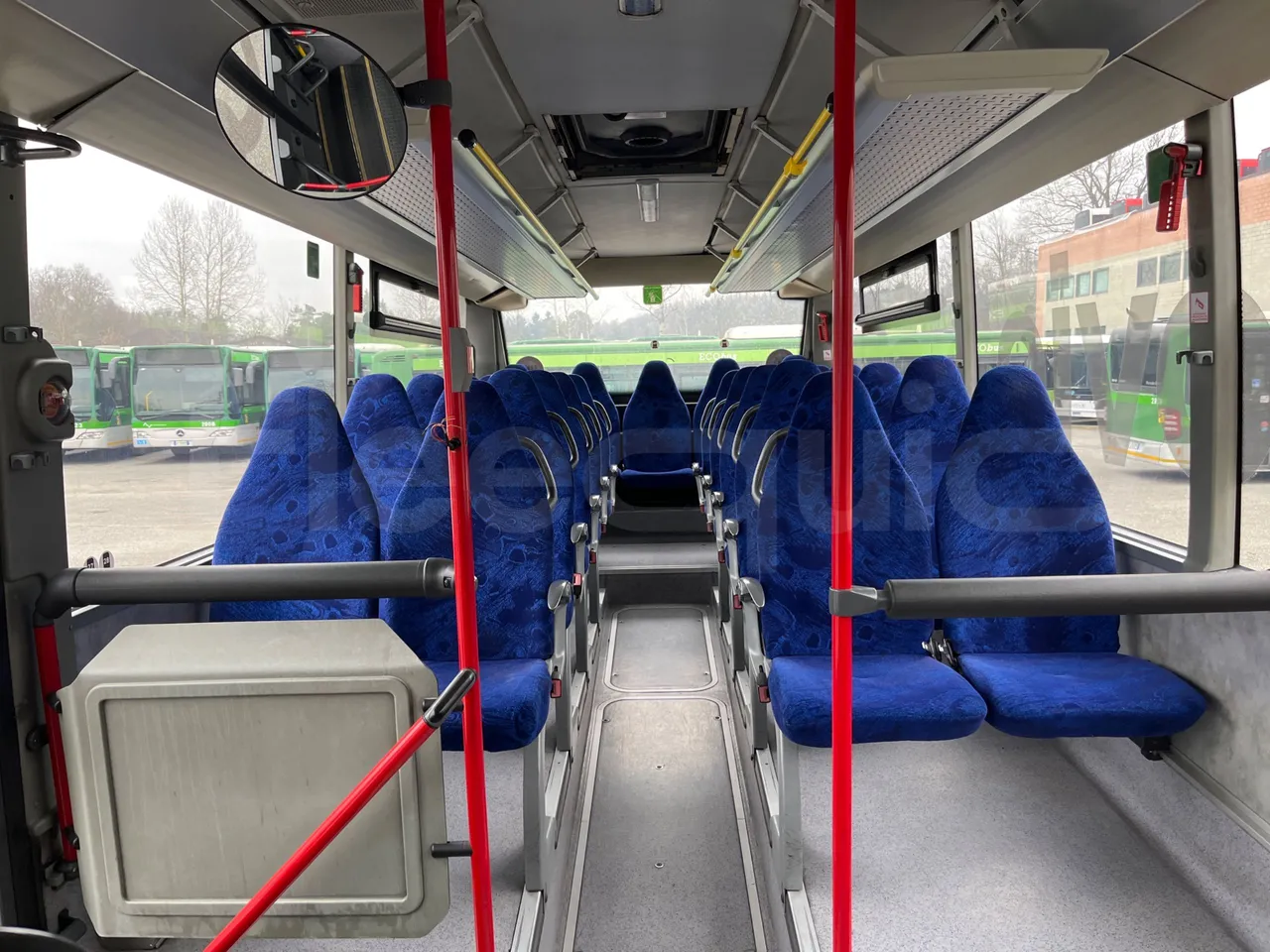 Mercedes-Benz Integro E5 4 - Euro5 - 220kW - 12.140mt - reverse view middle aisle