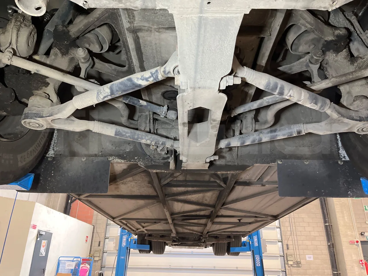 Mercedes-Benz Integro E5 4 - Euro5 - 220kW - 12.140mt - front axle central