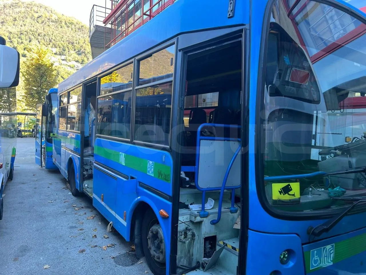 Iveco Cacciamali TCI 800/840 - Euro3 - 176kW - 8.400mt - Base cover photo