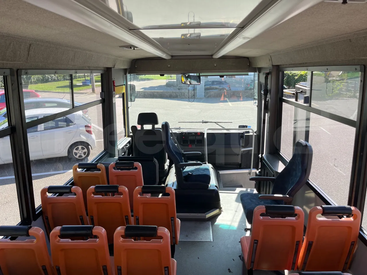 Iveco Cacciamali 90E21NA -EUR3 -154kW -8.28m - forward view middle aisle