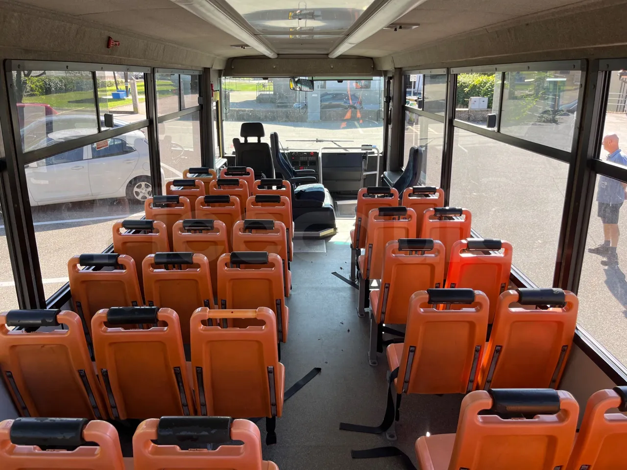 Iveco Cacciamali 90E21NA -EUR3 -154kW -8.28m - forward view all seats last row height