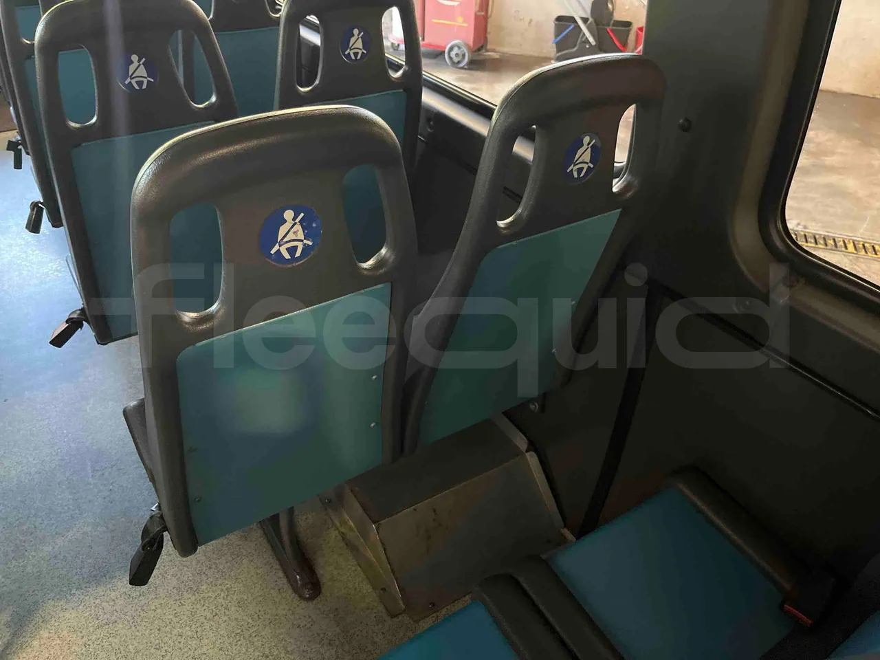 Iveco Daily - toilette accessories photo