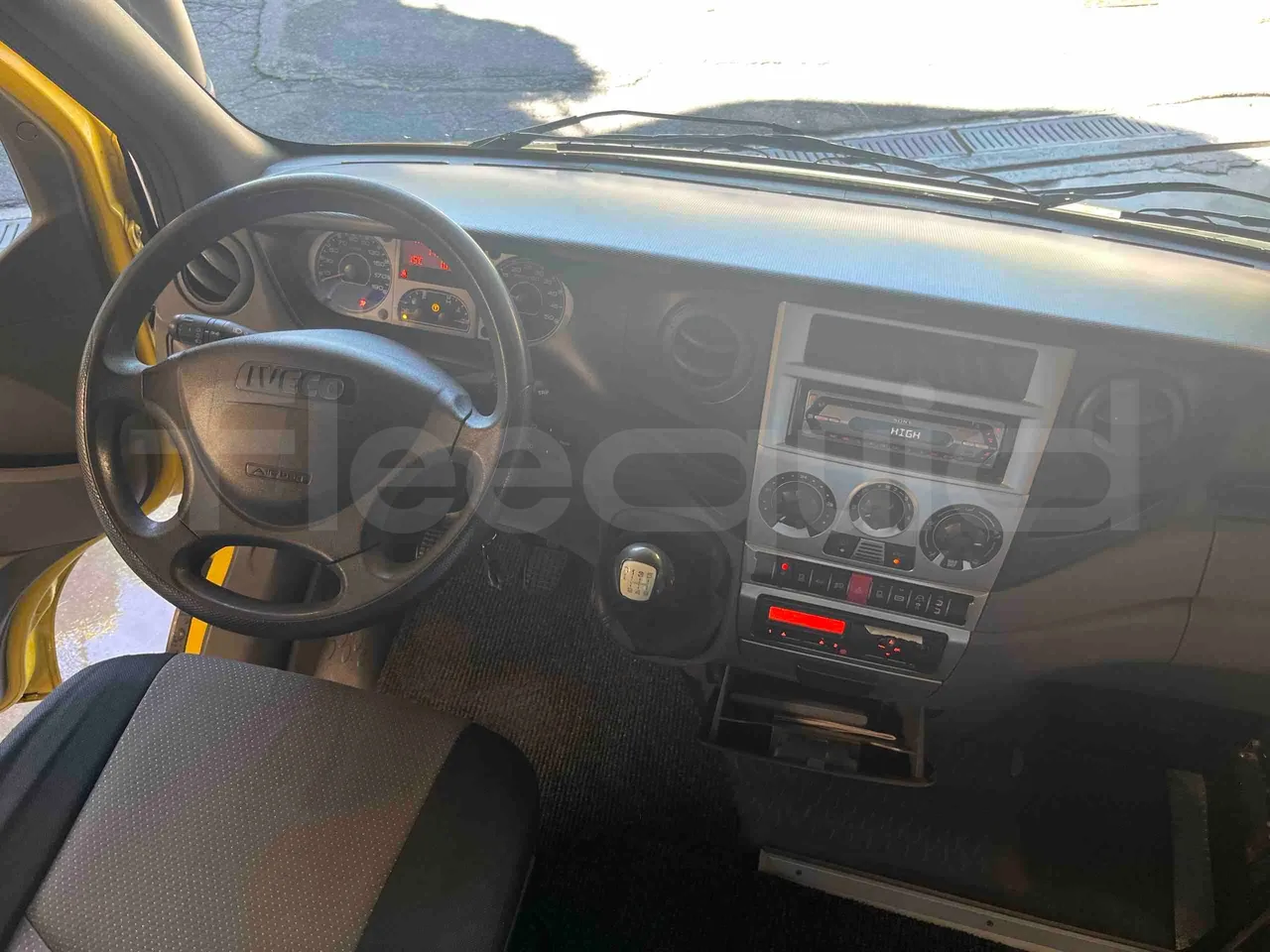Iveco Daily - buttons panels on