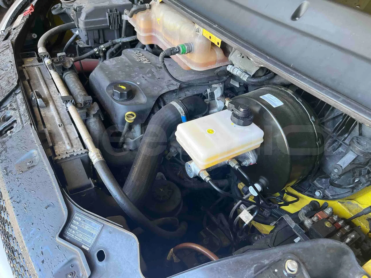 Iveco Daily - air conditioning compressor