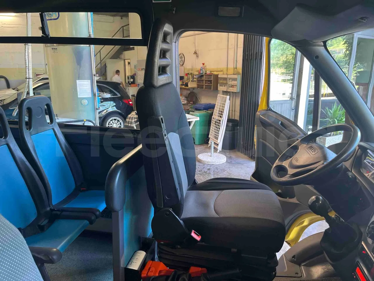 Iveco Daily - driver's seat photo