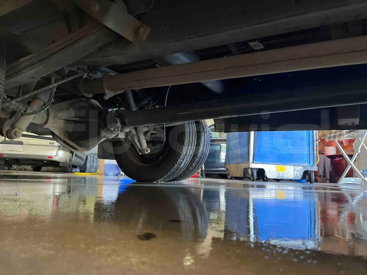Iveco Daily - axle 3 left side