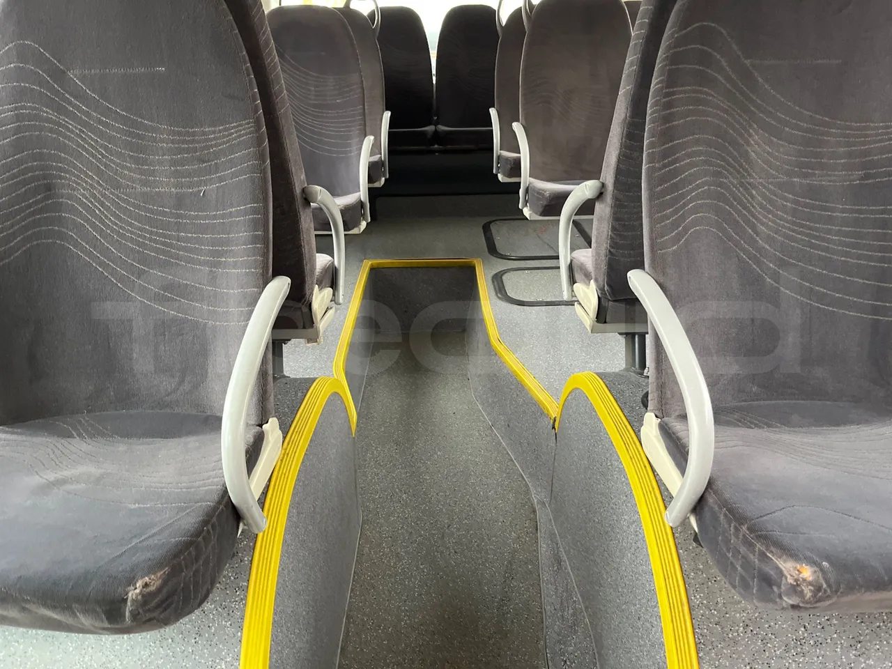 Man Lion's City B.2007.46 - Euro6 - 228kW - 11.980mt - armrest detail photo