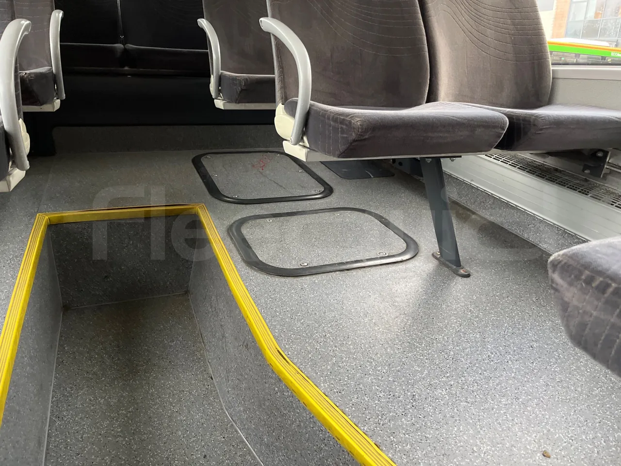 Man Lion's City B.2007.46 - Euro6 - 228kW - 11.980mt - floor hatches photo