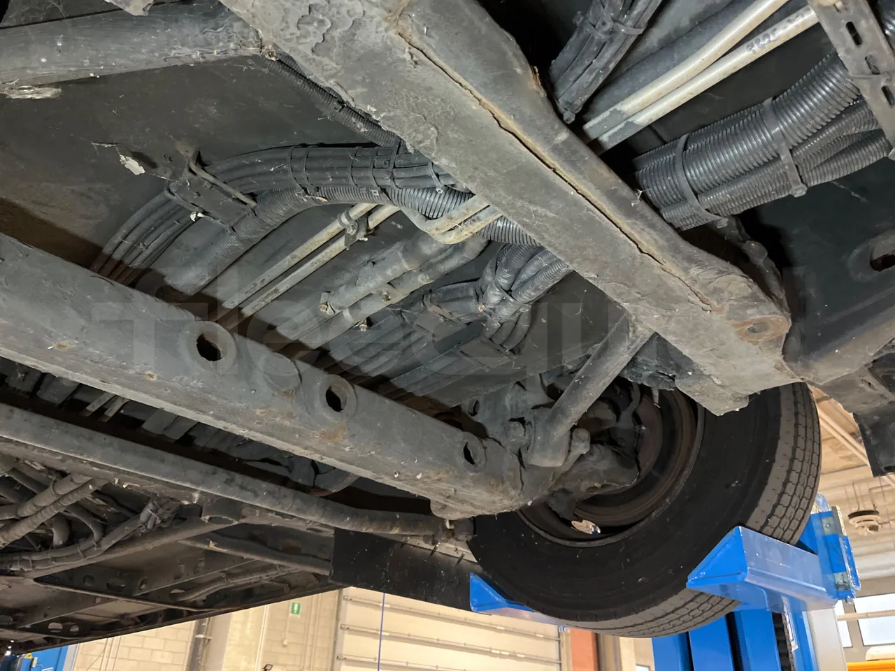 Man Lion's City B.2007.46 - Euro6 - 228kW - 11.980mt - front axle left side