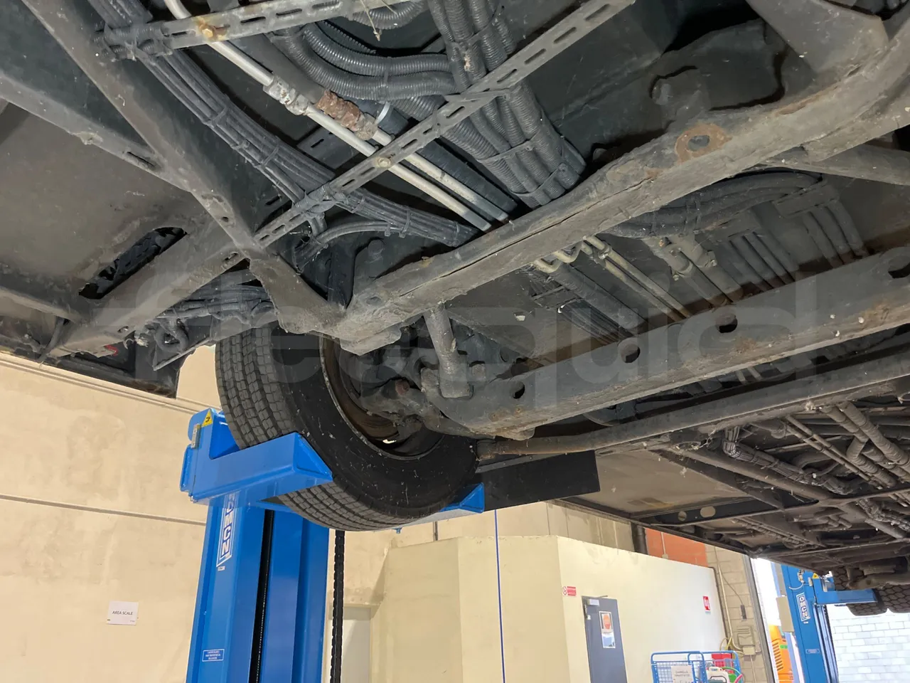 Man Lion's City B.2007.46 - Euro6 - 228kW - 11.980mt - front axle right side