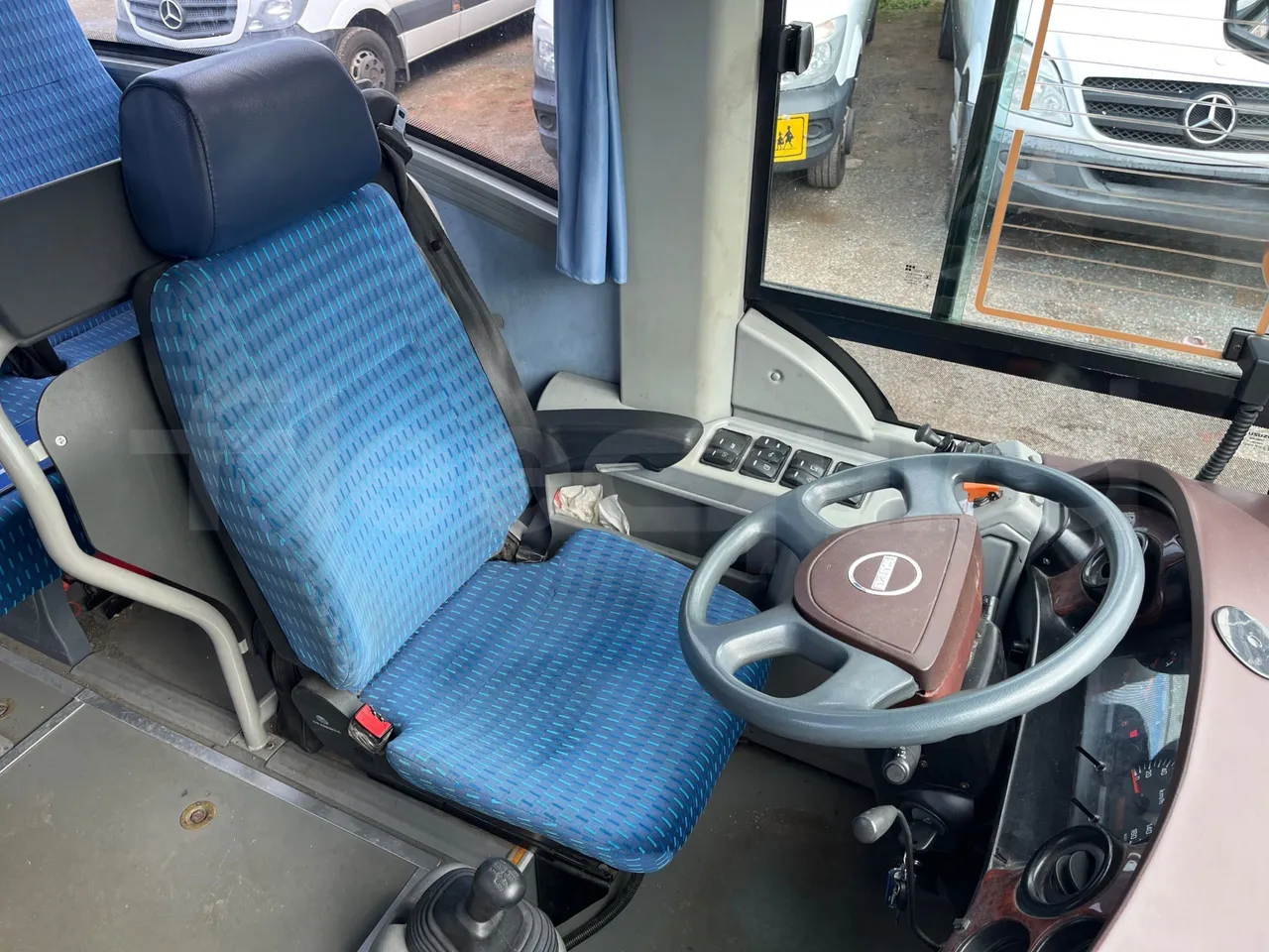 Isuzu Turquoise - driver's seat photo