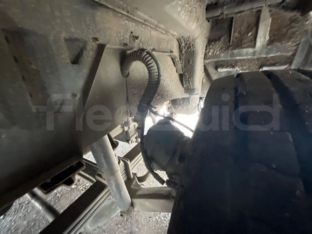 Isuzu Turquoise - front shock absorbers right