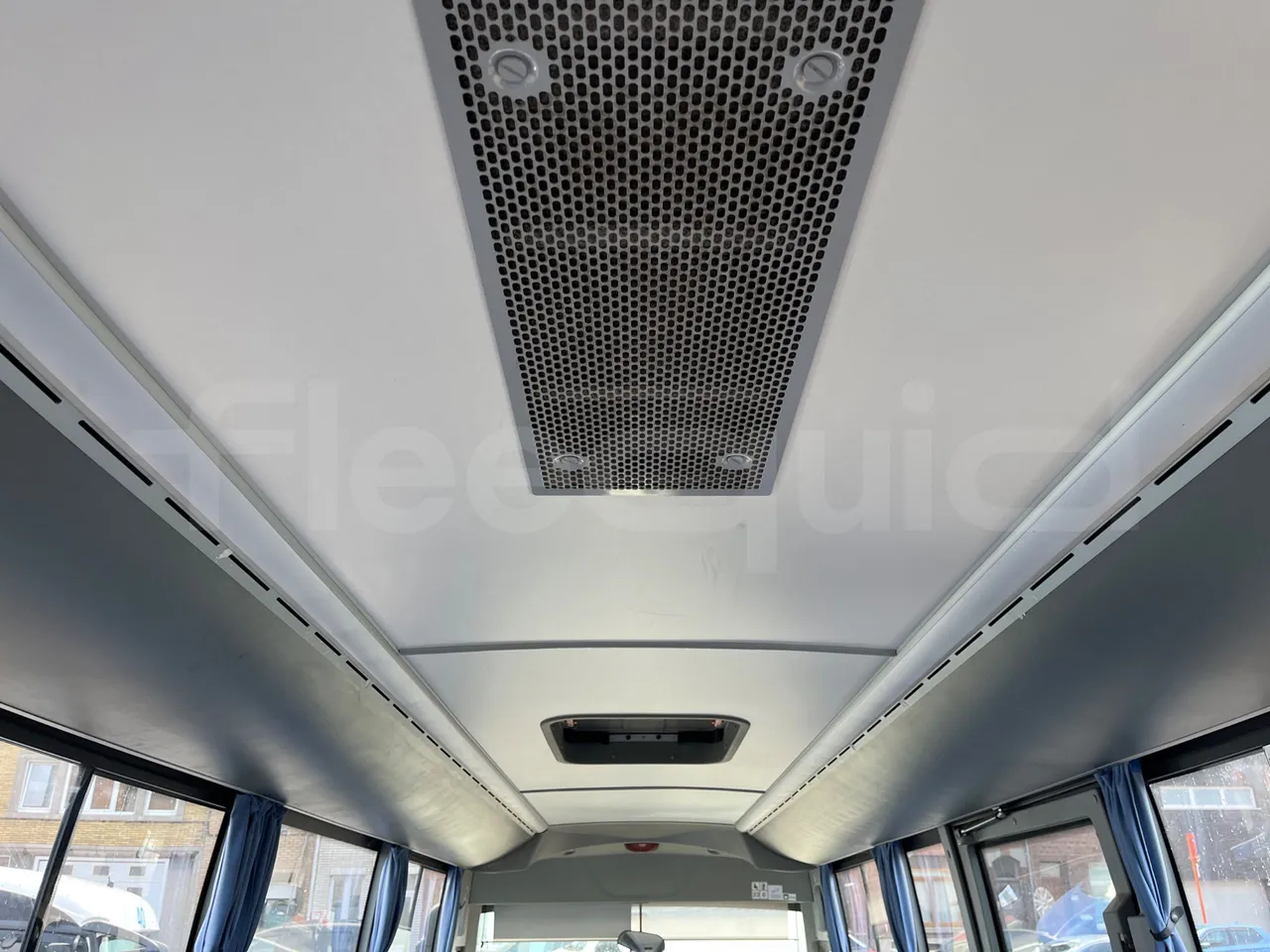 Isuzu Turquoise - overhead compartments photo