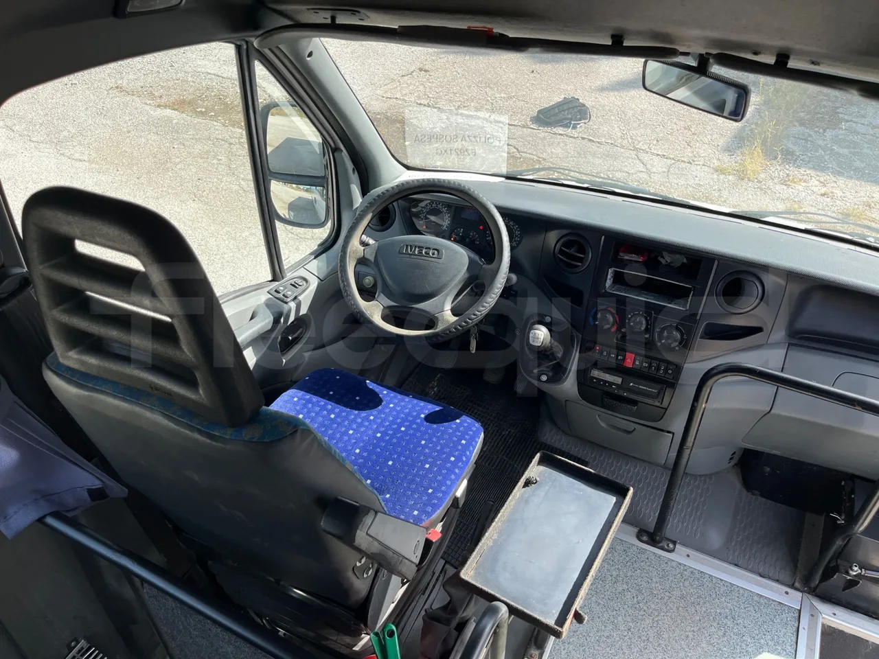 Iveco A50 A50-E4-21-B - Euro4 - 130kW - 6.948mt - command unit indicators