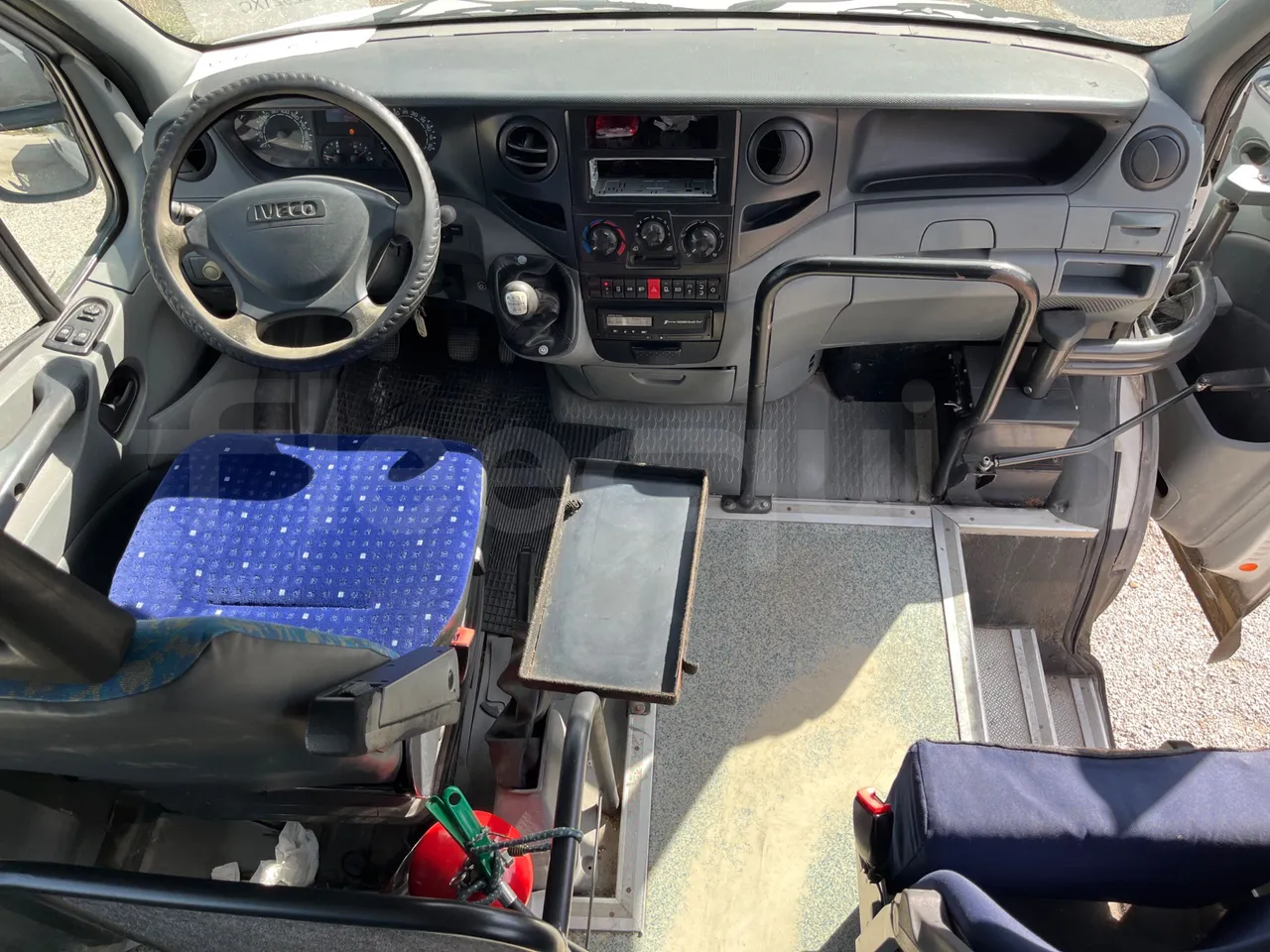 Iveco A50 A50-E4-21-B - Euro4 - 130kW - 6.948mt - buttons panels on