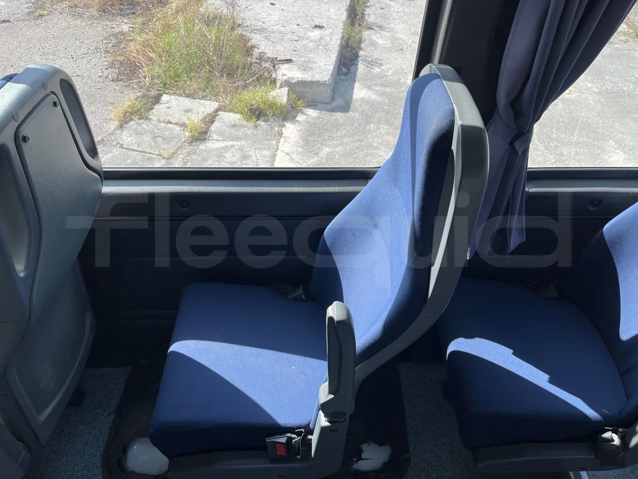 Iveco A50 A50-E4-21-B - Euro4 - 130kW - 6.948mt - single seat detail