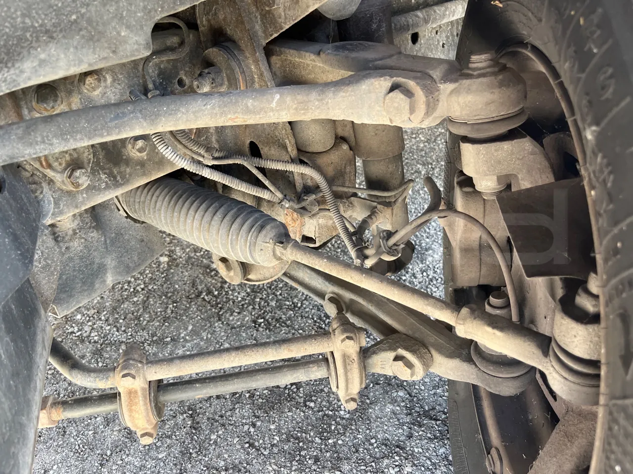 Iveco A50 A50-E4-21-B - Euro4 - 130kW - 6.948mt - front air springs left