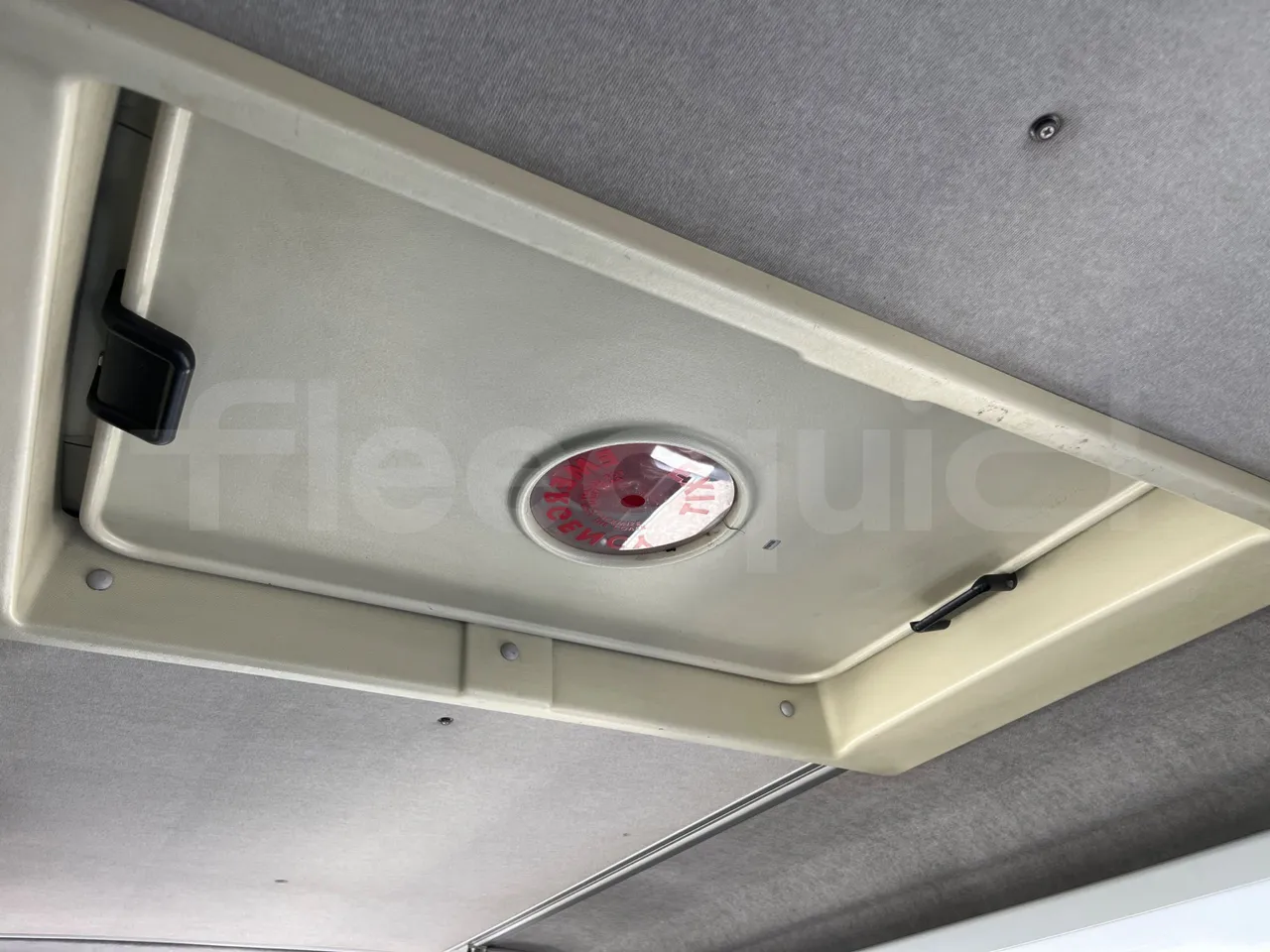 Iveco A50 A50-E4-21-B - Euro4 - 130kW - 6.948mt - roof hatch 2