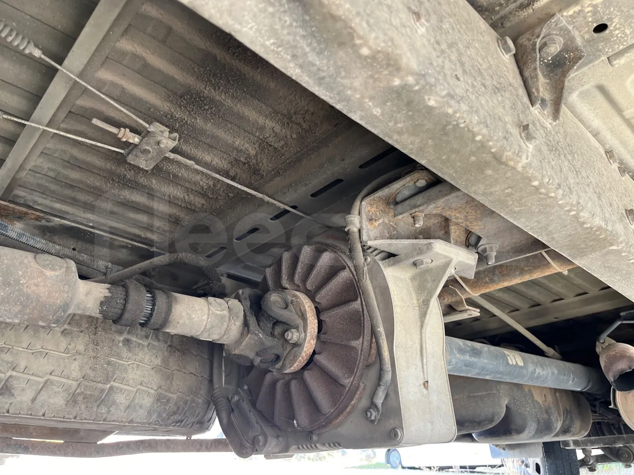 Iveco A50 A50-E4-21-B - Euro4 - 130kW - 6.948mt - gearbox plate photo