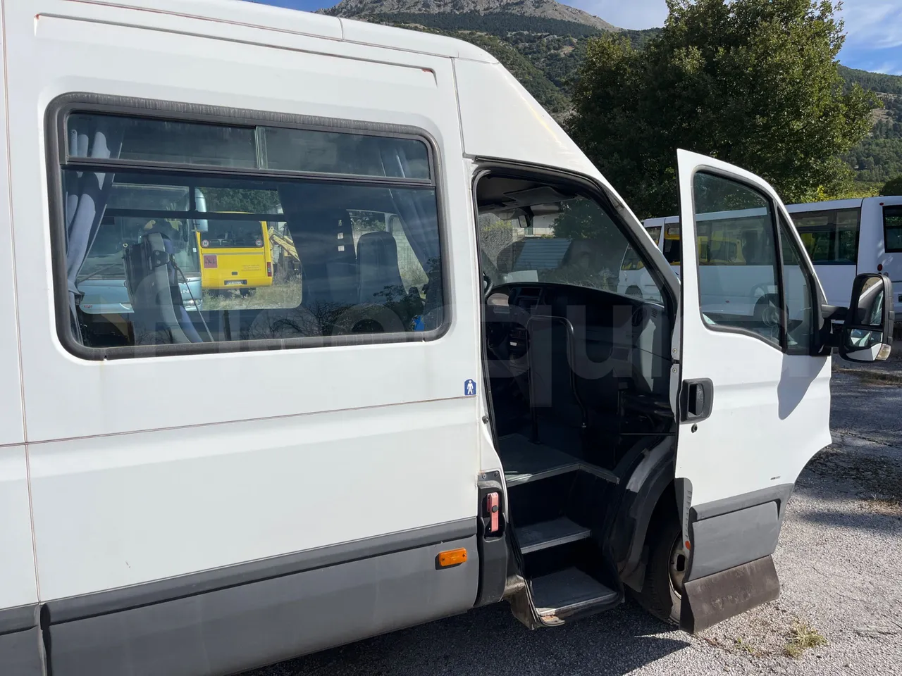 Iveco A50 A50-E4-21-B - Euro4 - 130kW - 6.948mt - platform open photo