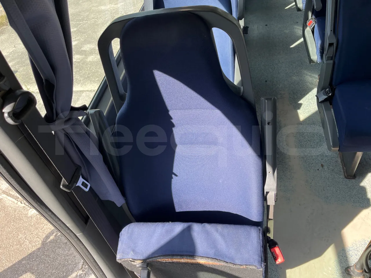 Iveco A50 A50-E4-21-B - Euro4 - 130kW - 6.948mt - hostess seat photo