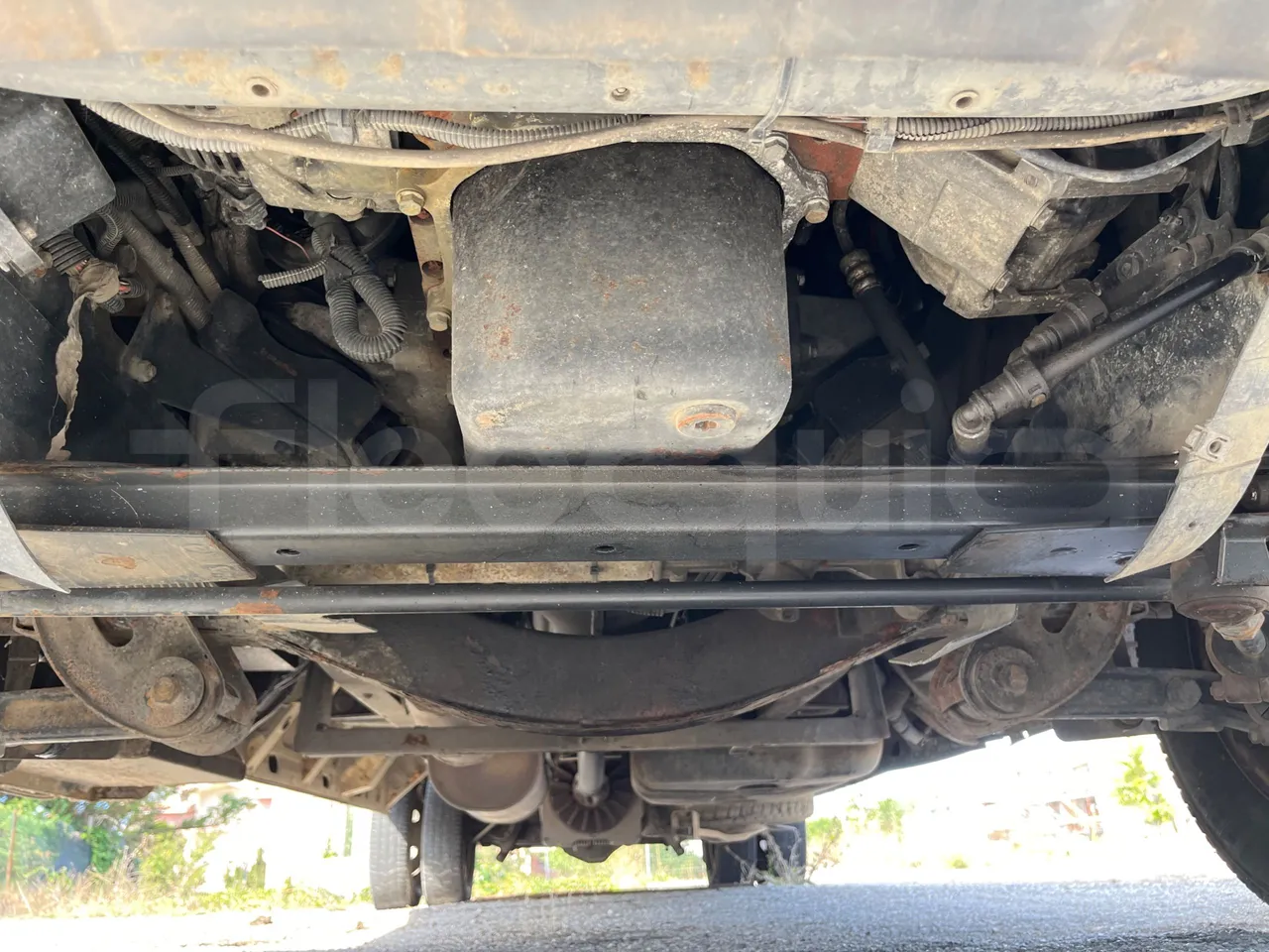 Iveco A50 A50-E4-21-B - Euro4 - 130kW - 6.948mt - front undercarriage from front