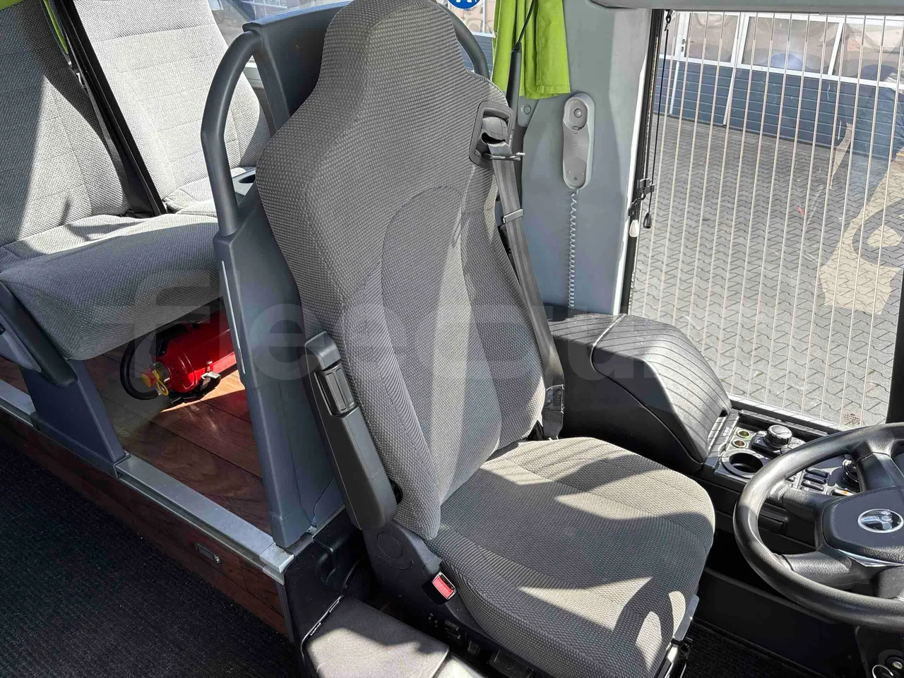 Temsa Safari RD - driver's seat photo