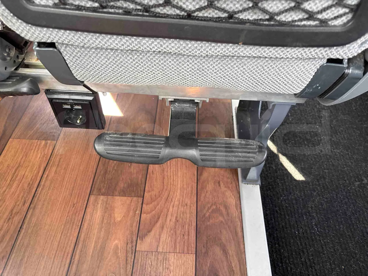 Temsa Safari RD - footrest detail photo