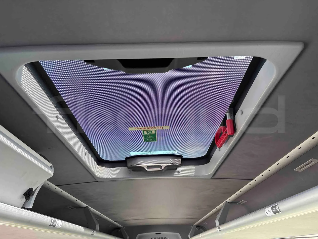 Temsa Safari RD - roof hatch 2