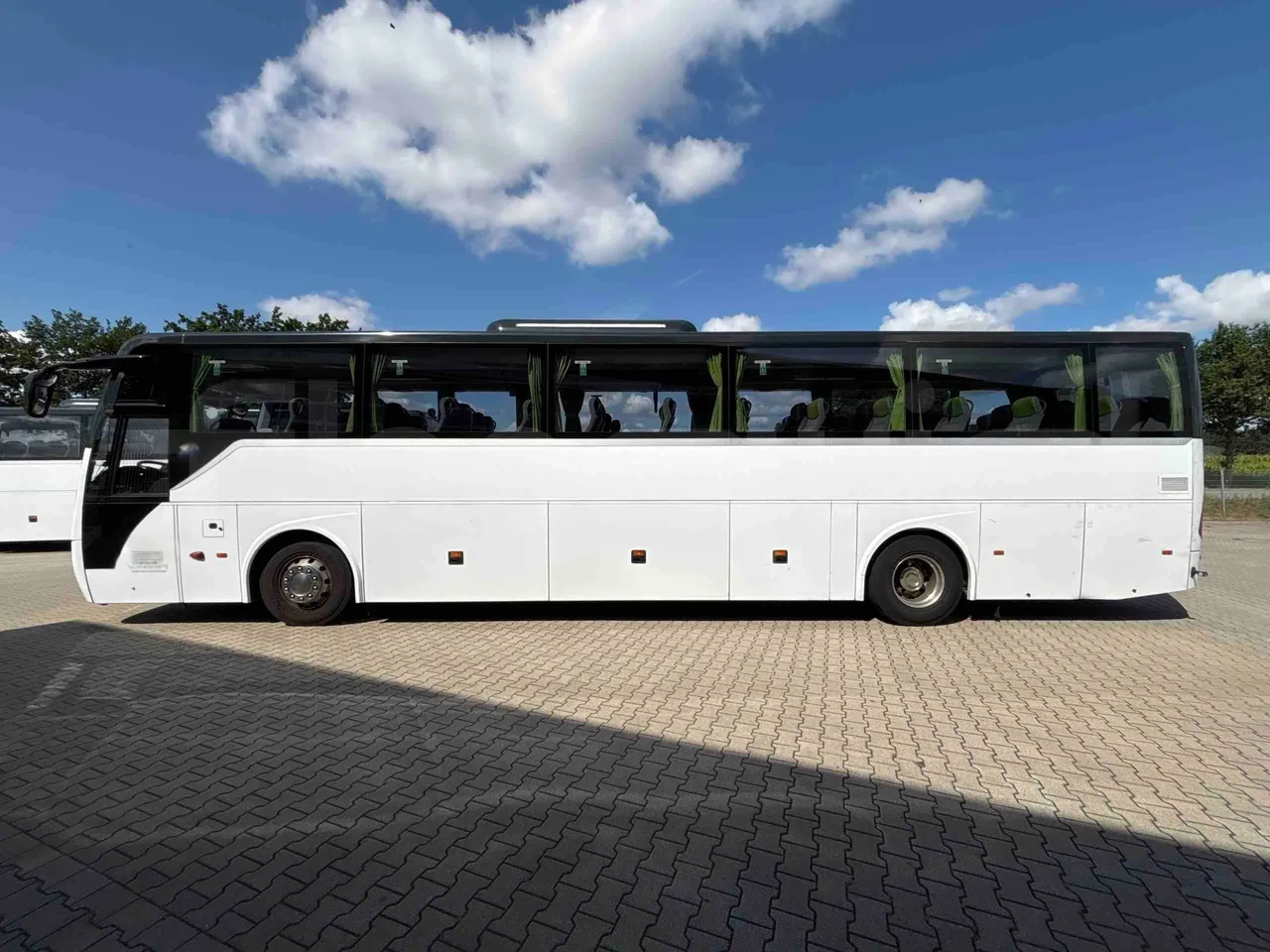 Temsa Safari RD - left side photo