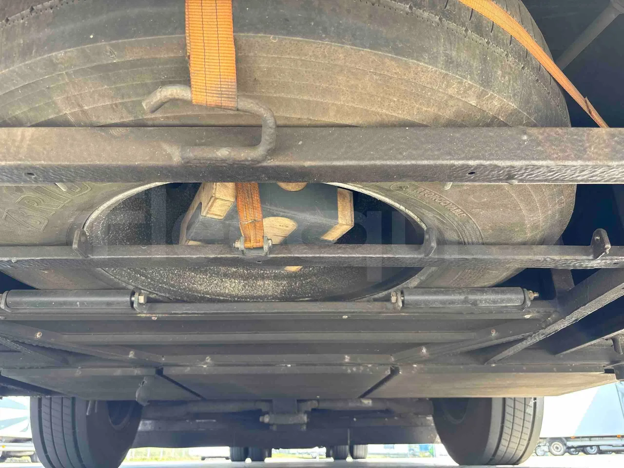 Temsa Safari RD - spare wheel