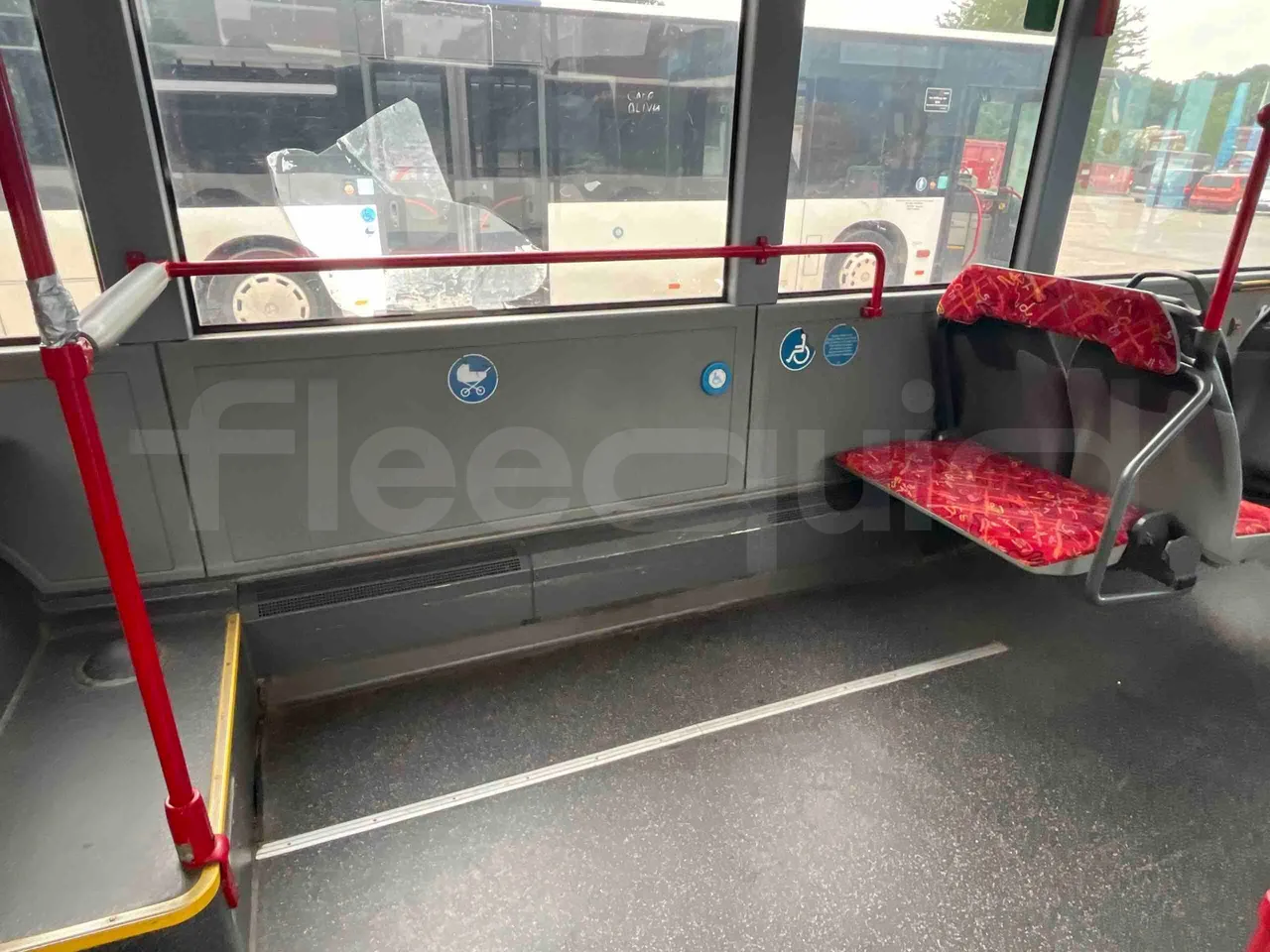 Mercedes-Benz Citaro - disabled area photo