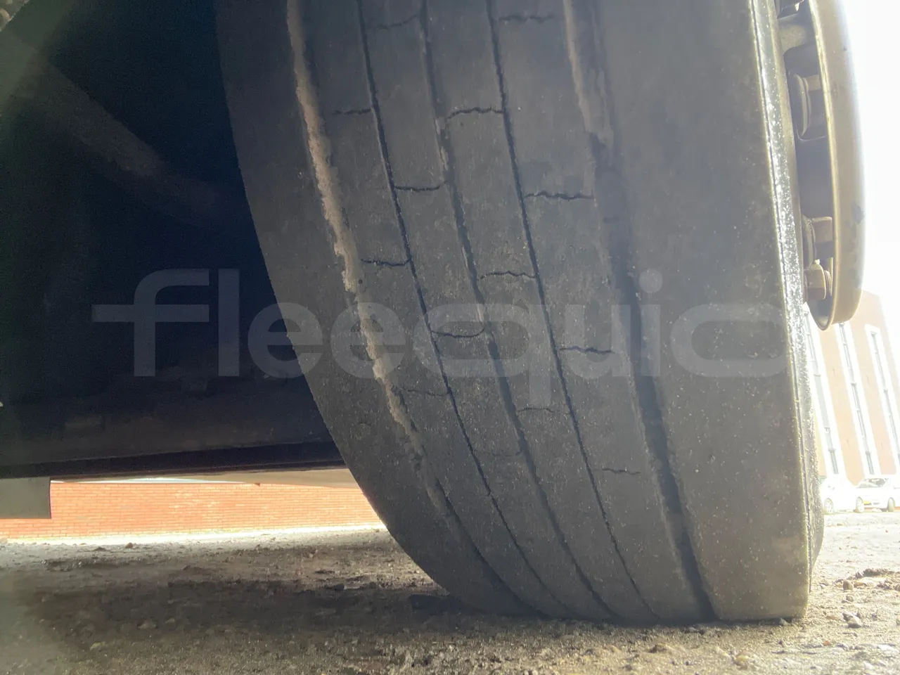 Vdl Citea LLE-120/255 405E1 - Euro6 - 182kW - 11.980mt - front left tire measurements