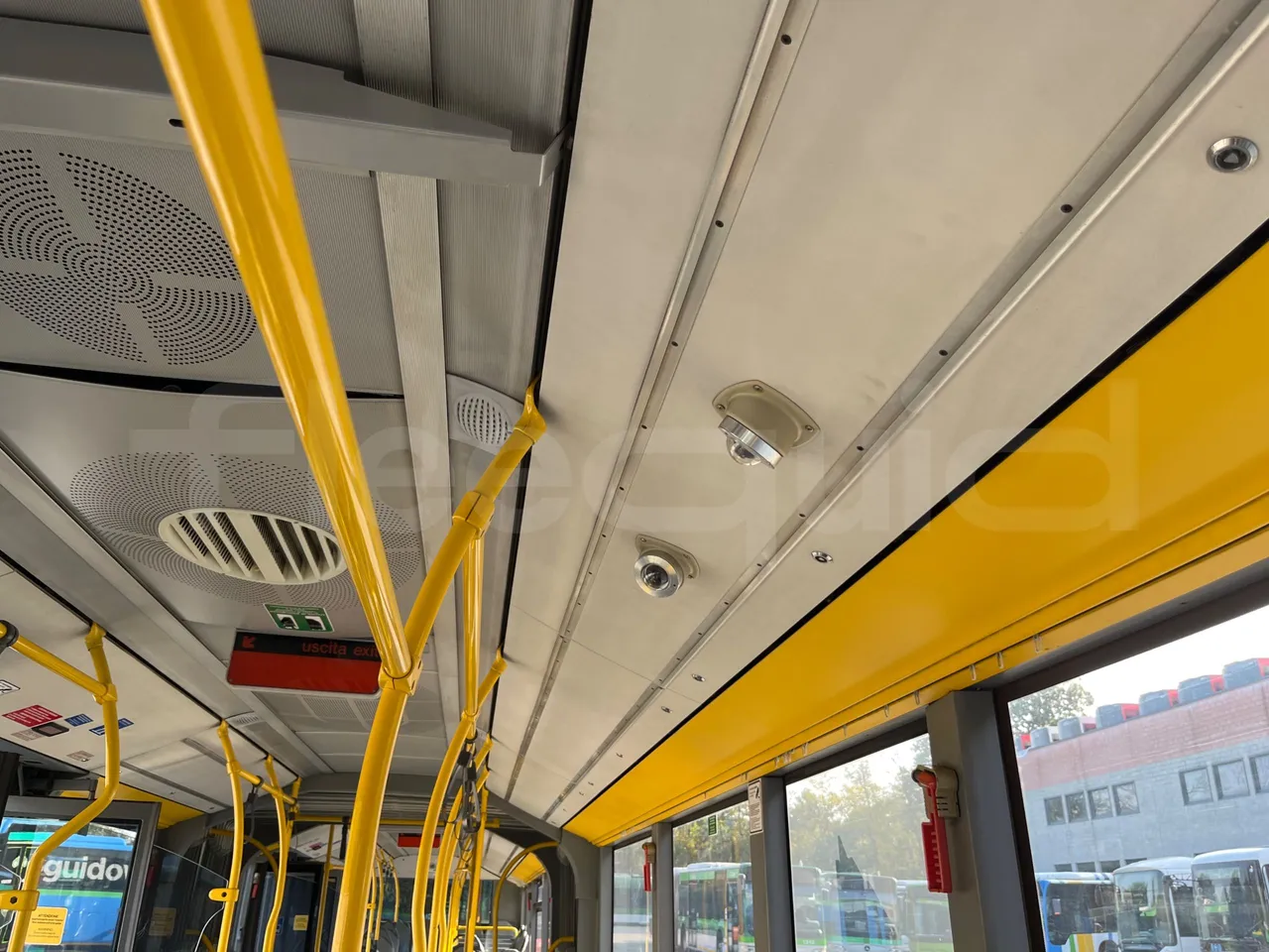 Mercedes-Benz O 530 G- 3P - Euro5 - 260kW - 17.940mt - camera accessories photo