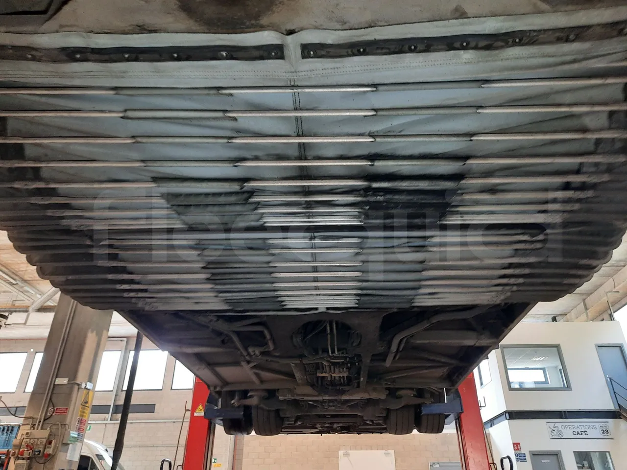 Mercedes-Benz O 530 G- 3P - Euro5 - 260kW - 17.940mt - central axle (18m)