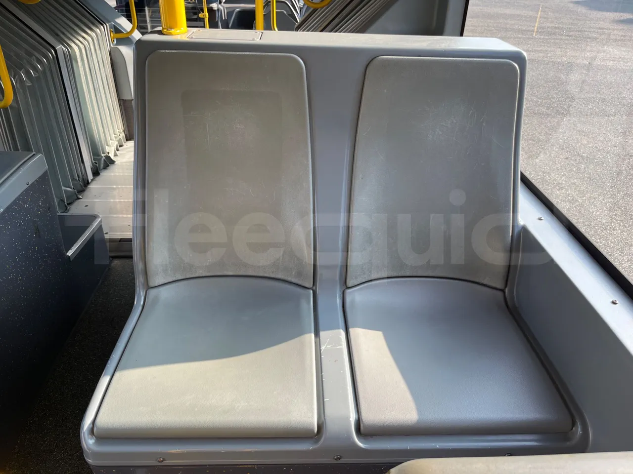 Mercedes-Benz O 530 G- 3P - Euro5 - 260kW - 17.940mt - single seat detail