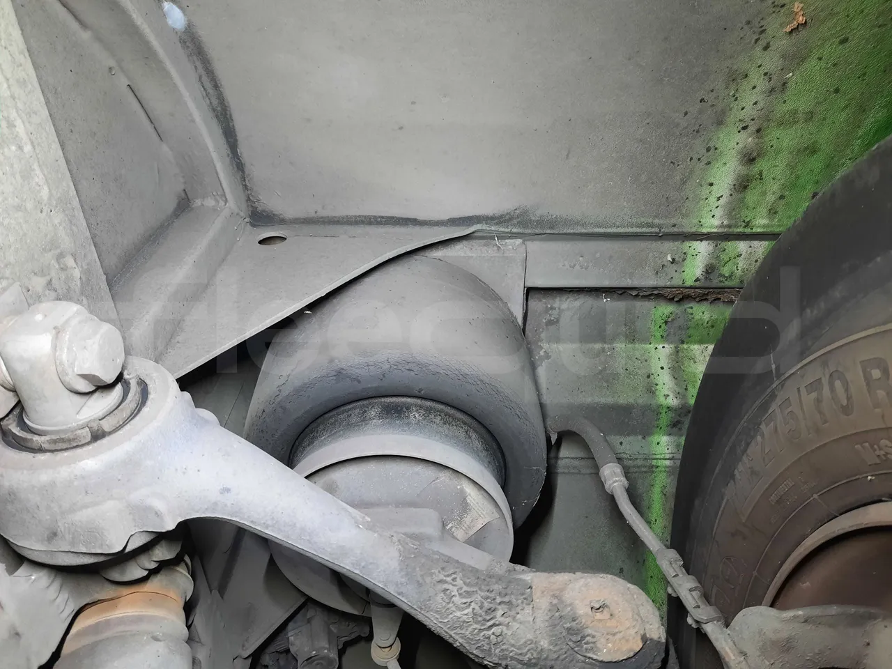 Mercedes-Benz O 530 G- 3P - Euro5 - 260kW - 17.940mt - front air springs right