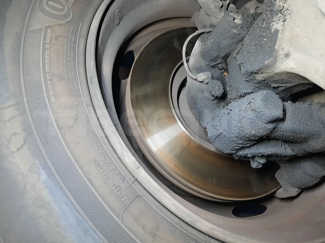 Mercedes-Benz O 530 G- 3P - Euro5 - 260kW - 17.940mt - front discs left