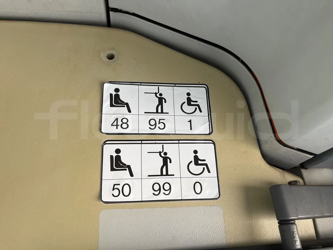 Mercedes-Benz O 530 G- 3P - Euro5 - 260kW - 17.940mt - seat plate photo