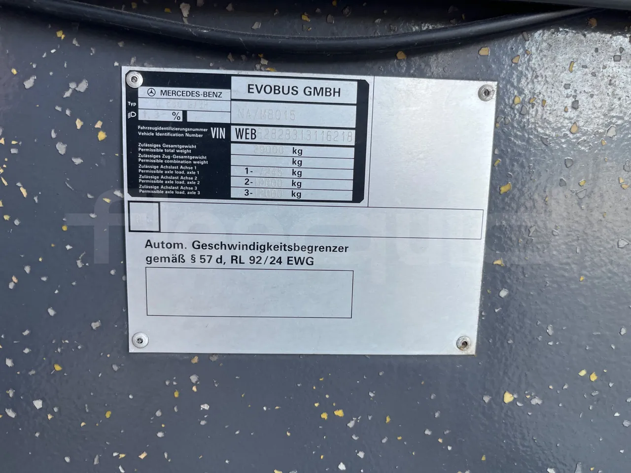 Mercedes-Benz O 530 G- 3P - Euro5 - 260kW - 17.940mt - vehicle plate photo