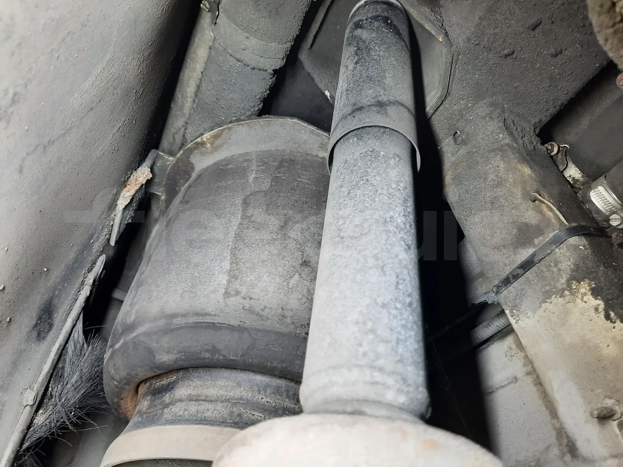 Mercedes-Benz O 530 G- 3P - Euro5 - 260kW - 17.940mt - axle 2 shock absorbers 2 left