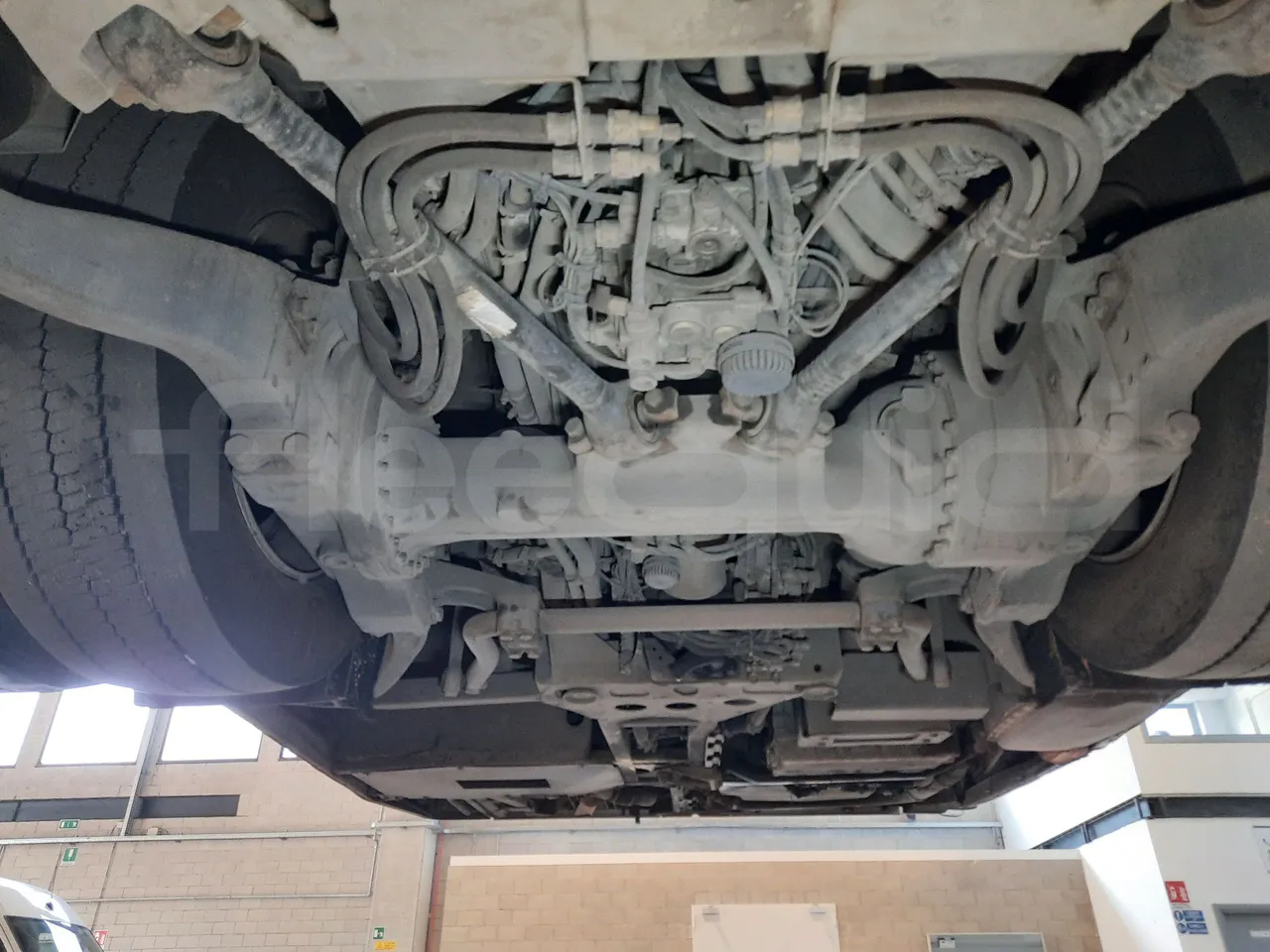 Mercedes-Benz O 530 G- 3P - Euro5 - 260kW - 17.940mt - axle 3 central