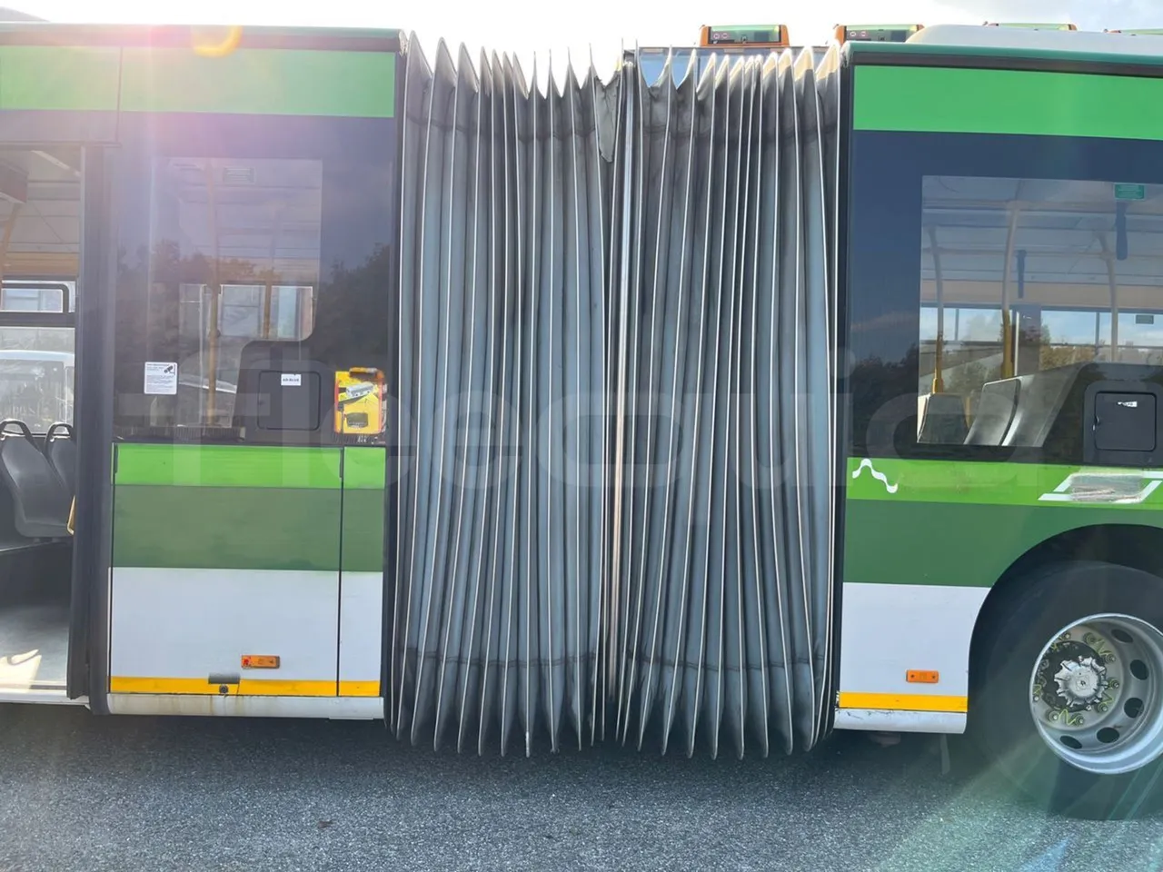 Mercedes-Benz O 530 G- 3P - Euro5 - 260kW - 17.940mt - turntable external (18m)