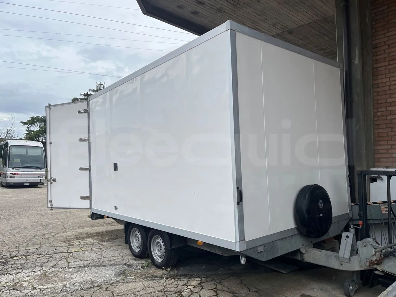 Humbaur Rimorchio 205122-20S - 6.164m - 3/4 front left