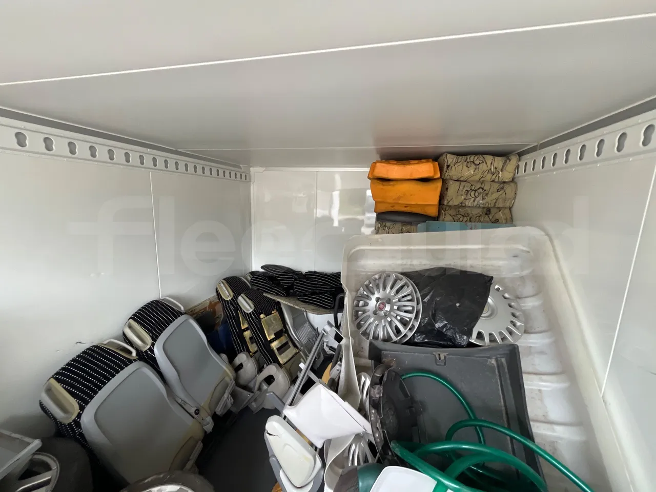 Humbaur Rimorchio 205122-20S - 6.164m - driver microphone accessories photo