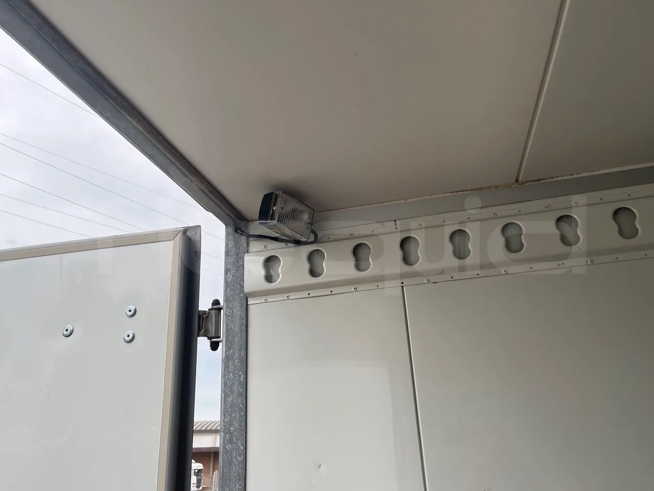 Humbaur Rimorchio 205122-20S - 6.164m - buttons panels on